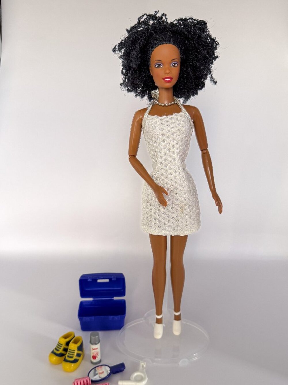 Vintage Generation Girl Nichelle 1998 Barbie Doll EUC